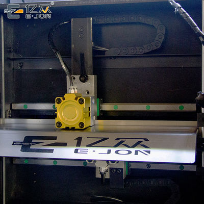 3D-Metallbuchstabenbiegemaschine S13 mit Doppelblatt-Wechselsystem