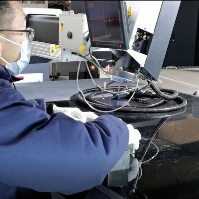 EJON E500 Lasertischschweißmaschine für Präzisionsschweißen und Schüttbriefe