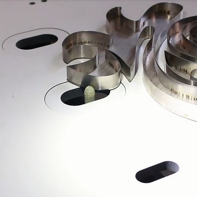 EJON DT1 Automatische Stahlbriefe Sander Oberflächenschleifmaschine für Kanalzeichen Polnisch