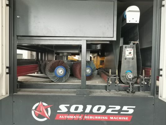 Wechselgeschwindigkeit 0-35r/min Automatische Schleifmaschine für die Rostschleifmaschine