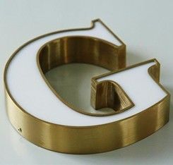 S13 Hochgenaue 3D-Briefenschildermaschine für das Bogen von Briefen aus Edelstahlkanal