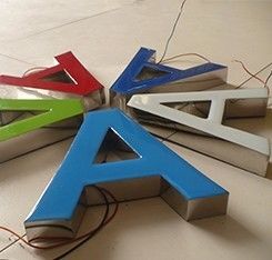 Hochpräzisionswerbefirma Höhe 20-130 mm CNC-Aluminium-Flachfaltmaschine