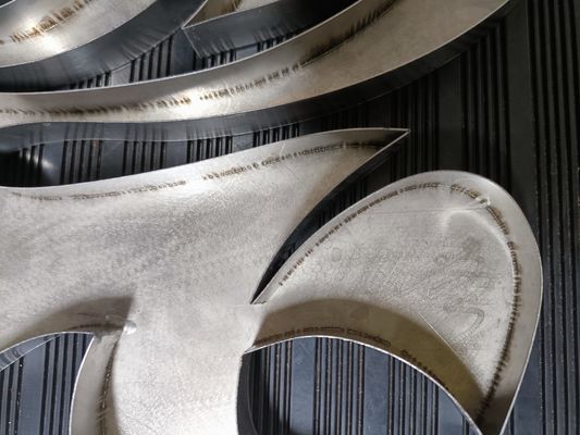 E300/E500 Laserschweißmaschine aus Edelstahl für die Herstellung von Werbebriefen